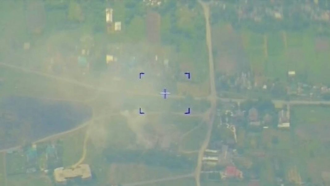 GLOBALink | Russian airstrike hits facilities in central Ukraine