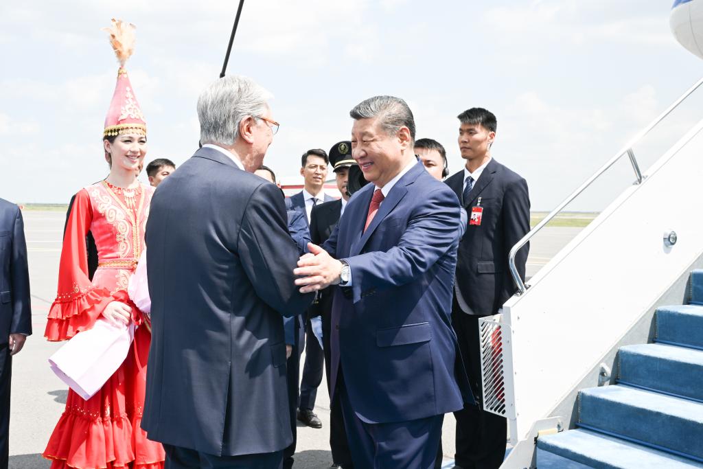 Xi arrives in Astana for China-Central Asia Summit