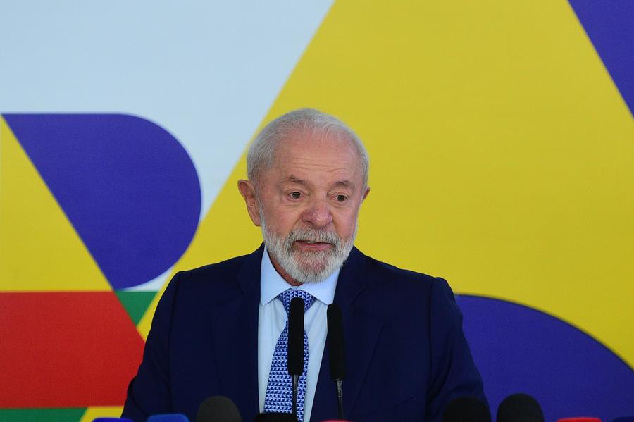 Lula estime que le Brésil ne devrait pas être traité comme un pays subordonné