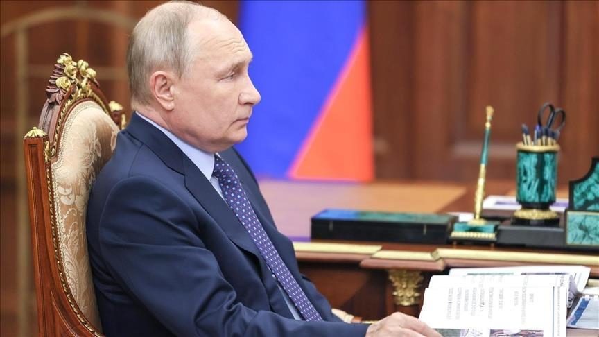 Poutine interdit les vêtements fabriqués à l’étranger pour l’armée russe à partir de 2026