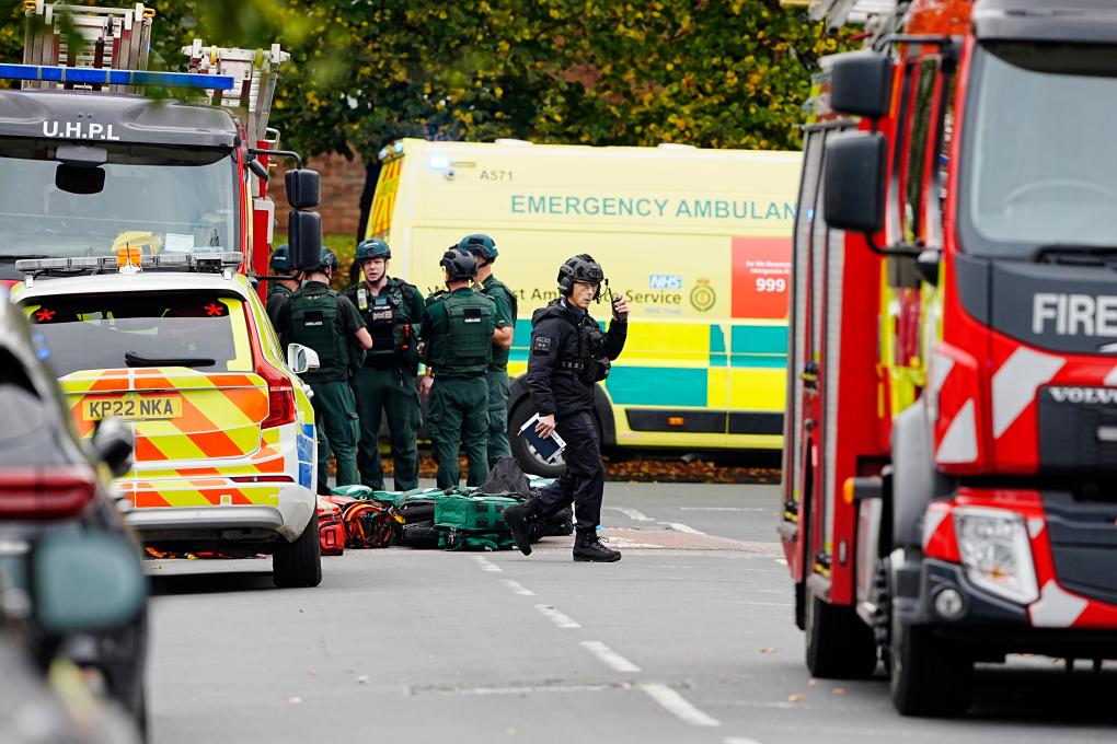 Attaque devant une synagogue à Manchester : deux morts, l’assaillant abattu
