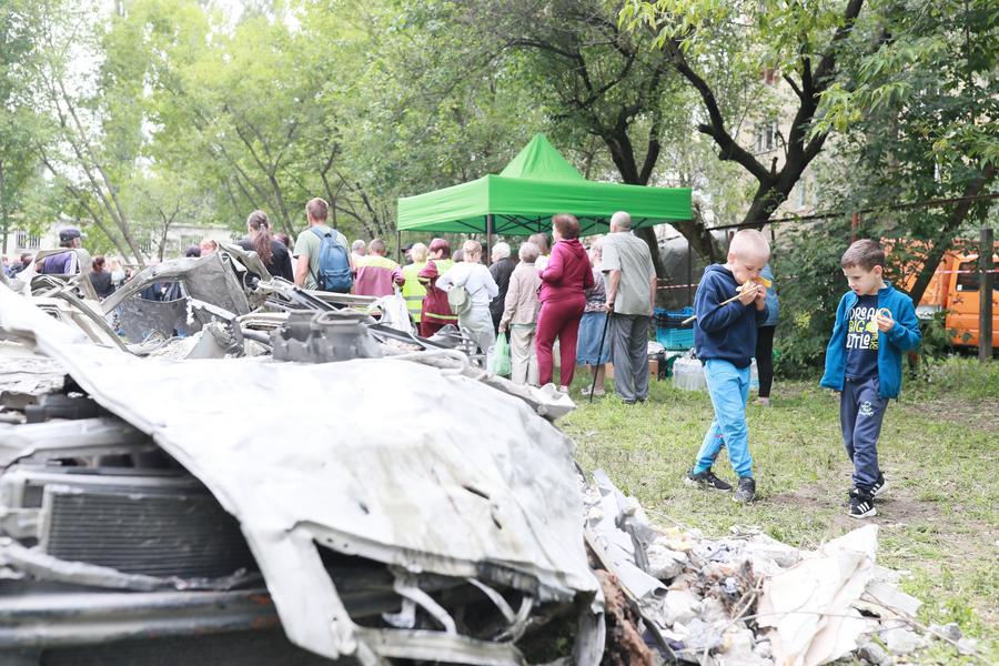 Des attaques de missile frappent Kiev alors que l’Ukraine et la Russie mènent des raids transfrontaliers