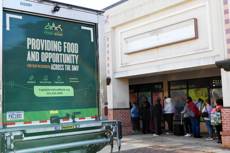 Etats-Unis : distribution gratuite de denrées alimentaires aux fonctionnaires