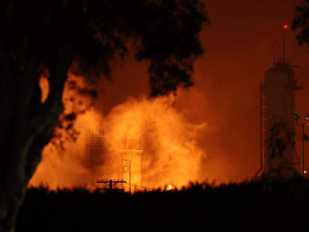 Etats-Unis : incendie maîtrisé à la raffinerie Chevron de Los Angeles