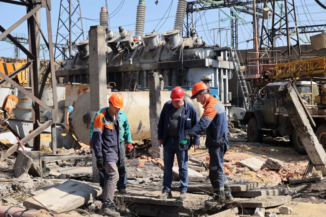 L’Ukraine et la Russie effectuent des frappes contre les installations énergétiques respectives