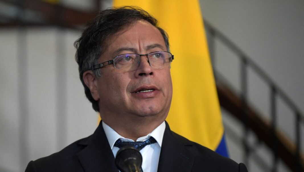Gustavo Petro accuse Washington qui parle de “narco-bateaux” : “Les Américains vont chercher du pétrole” au Venezuela