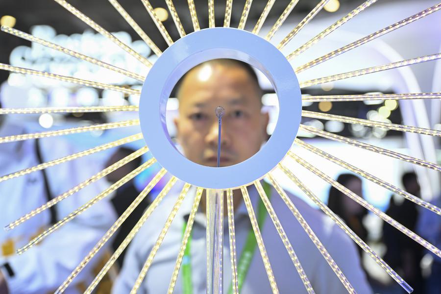 InPics | Highlights of full-attendance exhibitors at CIIE