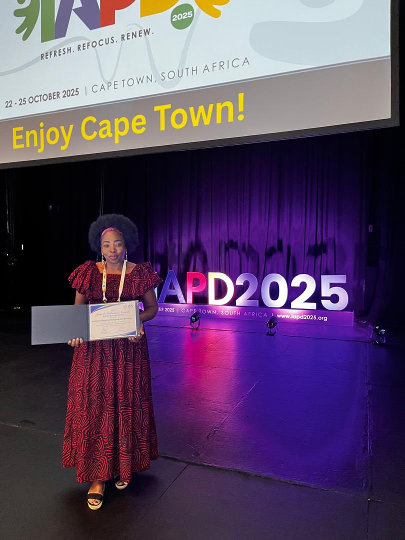 RECHERCHE SCIENTIFIQUE AU CAMEROUN : DR HORTENSE MENGONG MONEBOULOU GAGNE LE PRIX ’’JENS ANDREASEN’’ AU 30 EME CONGRES DE L’IAPD