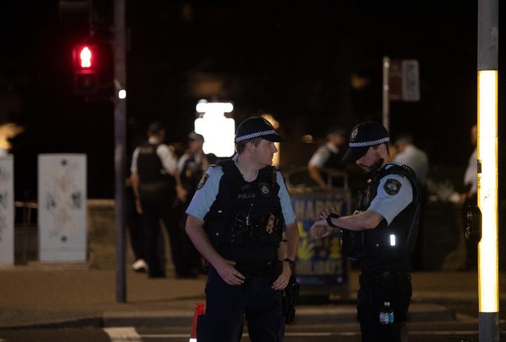 Australie : le bilan s’élève à 16 morts dans la fusillade sur la plage de Bondi à Sydney