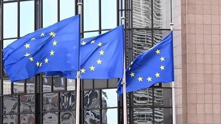 L’UE condamne les restrictions de voyage des Etats-Unis visant cinq Européens