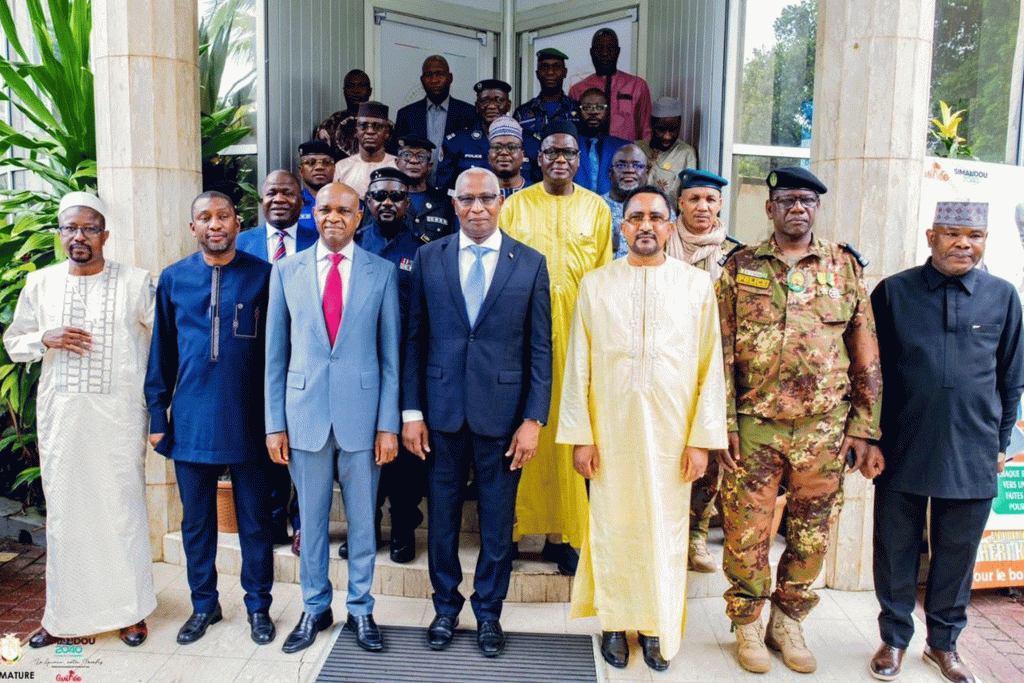 La Guinée et le Mali veulent renforcer leur coopération en matière de sécurité, d’intégration économique et d’énergie