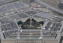 L’armée américaine frappe trois bateaux soupçonnés de trafic de drogue dans le Pacifique Est, tuant huit personnes