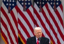 Vingt Etats américains poursuivent Trump en justice pour sa hausse des frais liés aux visas H-1B