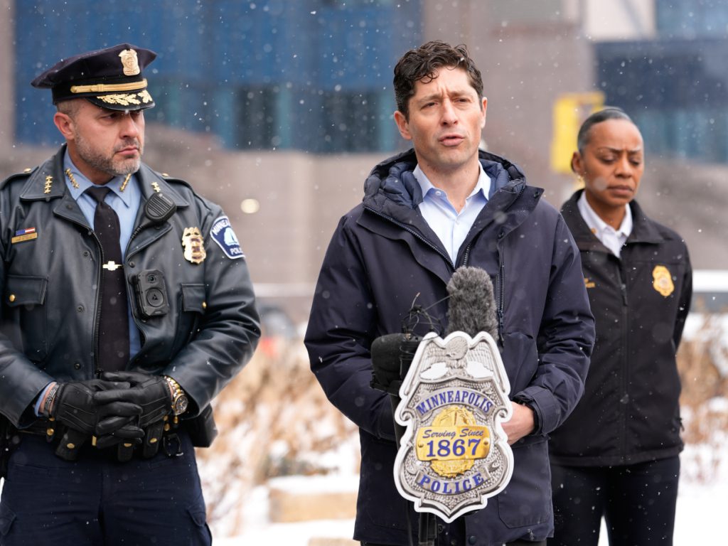 Minnesota poursuit en justice l’administration Trump pour les mesures de la police fédérale de l’immigration