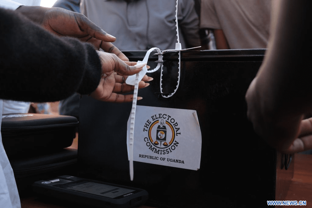 Ouganda : début du vote pour les élections générales