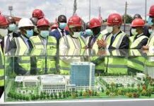 Chinese, Cameroonian FMs exchange congratulations on 55th anniversary of ties