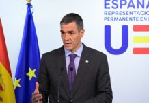 Le PM espagnol appelle à la paix en Iran et rejette les menaces commerciales de Trump