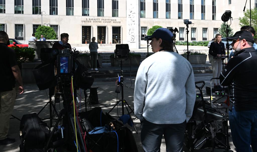 Le suspect de la fusillade lors du dîner des correspondants de la Maison Blanche inculpé de tentative d’assassinat