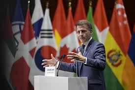 Macron appelle au multilatéralisme en santé lors du One Health Summit