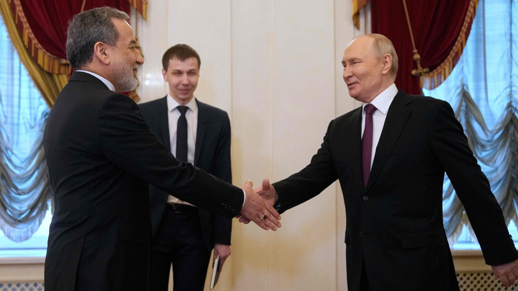 Poutine rencontre le MAE iranien pour discuter des tensions au Moyen-Orient