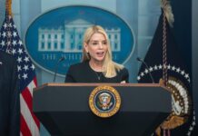 Trump annonce le départ de la ministre de la Justice Pam Bondi