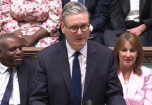 Royaume-Uni : démission du ministre de la Santé sur fond de contestation du leadership de Starmer