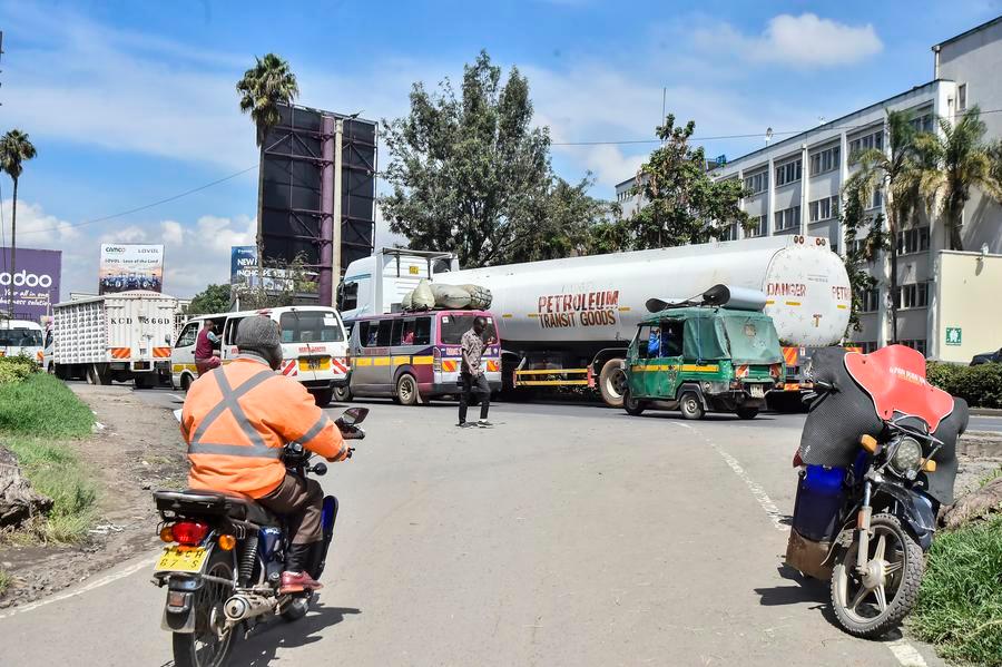 ZOOM AFRIQUE : La flambée des prix du pétrole accentue les pressions sur le coût de la vie en Afrique