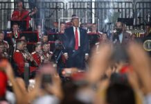 Trump se moque de la PM italienne en publiant une image provocante d’elle sur Internet