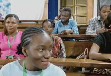 Cameroun : à l’ESSTIC, François Marc Modzom et des acteurs politiques sensibilisent les étudiants aux réalités du journalisme de terrain